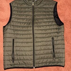 Zara Men's Green Quilted Vest